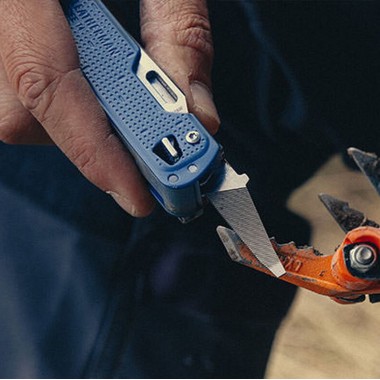 Мультитул LEATHERMAN Free T4, 12 инстр, 9,3см