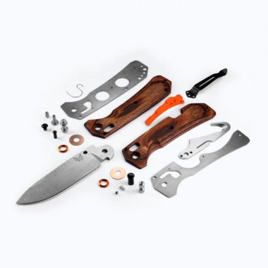 Нож складной BENCHMADE Grizzly Creek, Wood Dark Brown, S30V клинок P 8,9 см