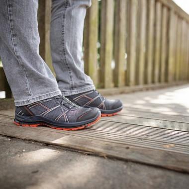 КРОССОВКИ HAIX BLACK EAGLE ADVENTURE 2.2 GTX LOW graphite-orange