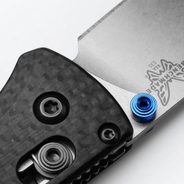 Нож складной BENCHMADE Bugout, Carbon Black, S90V клинок P 8,2 см