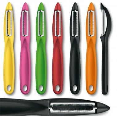 Овощечистка Victorinox Universal (7.6075), черная