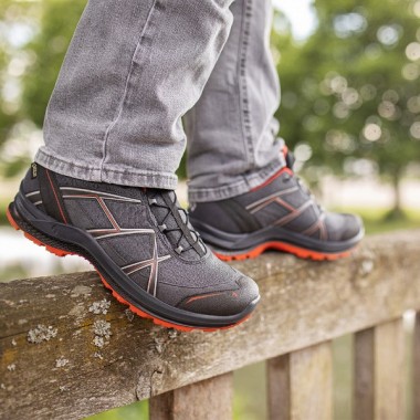 КРОССОВКИ HAIX BLACK EAGLE ADVENTURE 2.2 GTX LOW graphite-orange